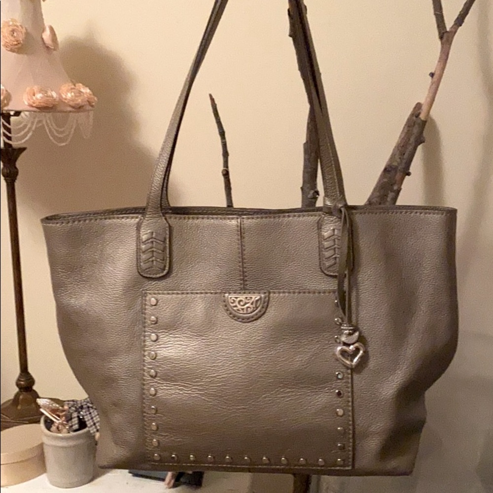Beautiful, like new Brighton purse in a great tone